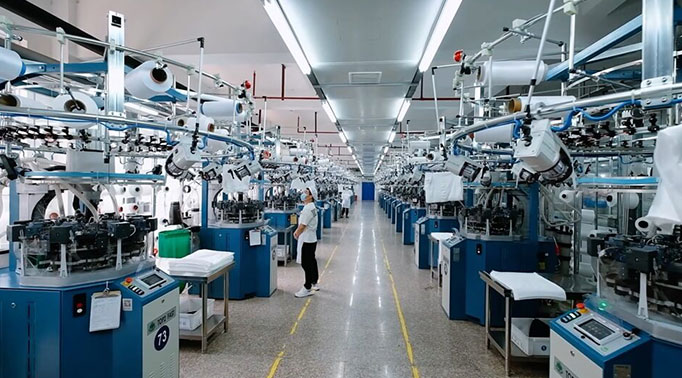 How to Choose the Right OEM Clothing Manufacturer